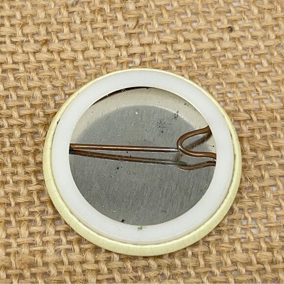 Hard Rock Cafe Button Pin Back Logo No Drugs Or Nuclear Weapons Allowed Inside - Picture 2 of 4